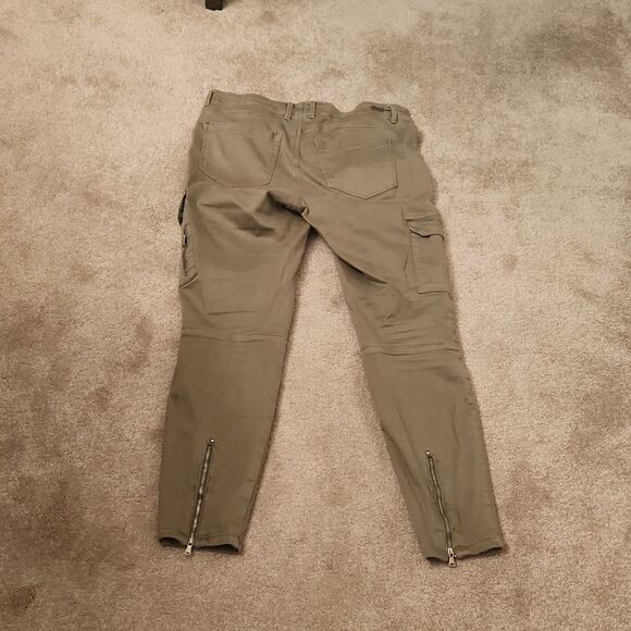 Blank NYC The Reade Crop Olive Green Crop Skinny Jeans Cargo Pockets Size 29/8 - Picture 4 of 11